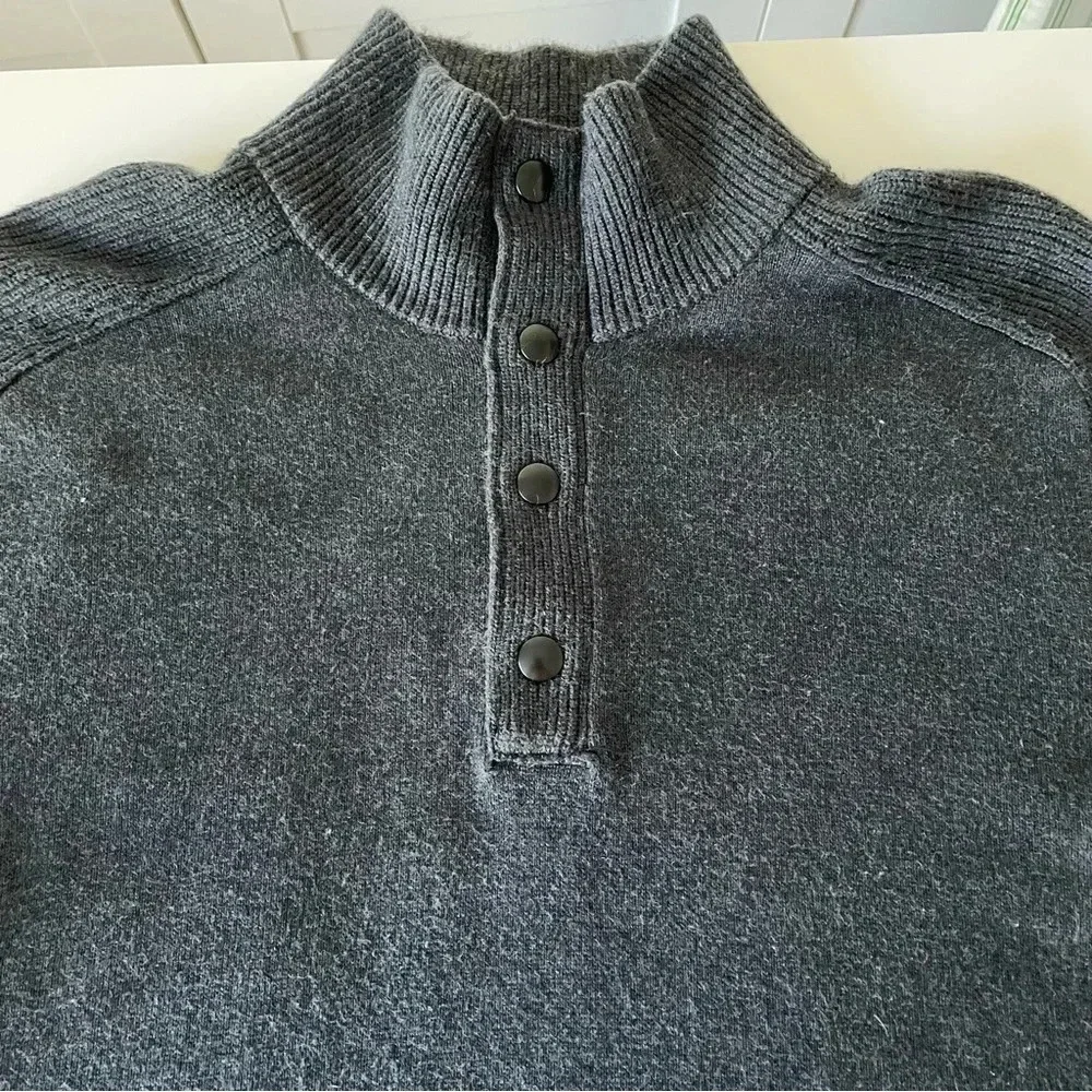 Banana Republic Quarter Snap Sweater Med Gray Silk Blend Soft